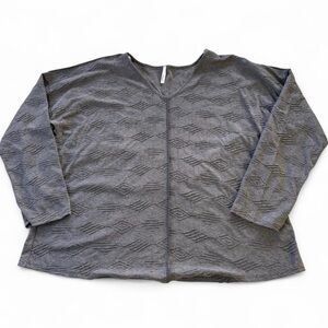 Hesed Textured Geometric Diamond Long Sleeve Top Women’s Plus 1X Southwestern